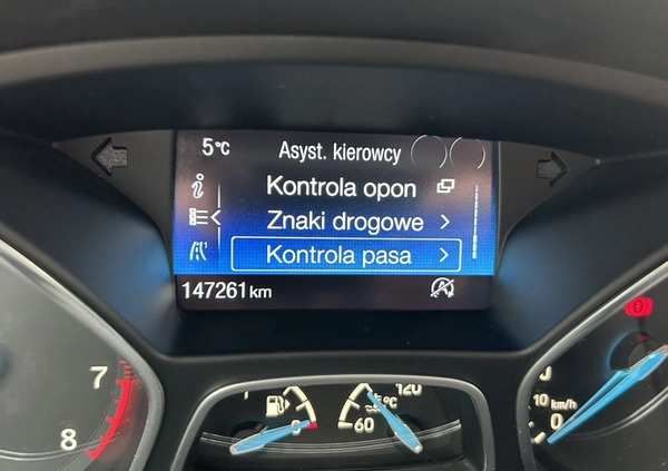 Ford Focus cena 38900 przebieg: 147000, rok produkcji 2015 z Wałbrzych małe 742